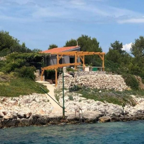 Robinson hause Žižanj